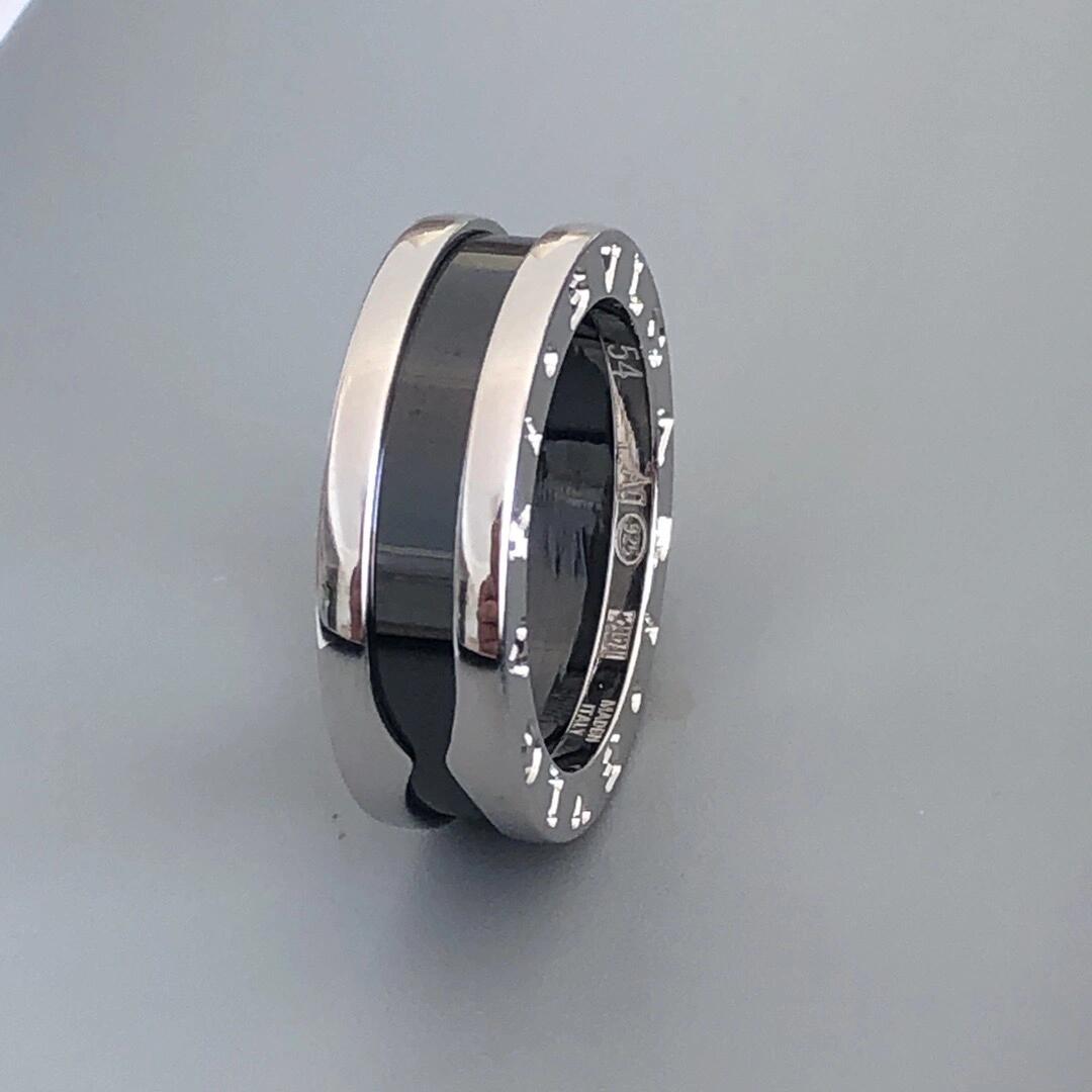Dupe Bvlgari B.zero1 Ring in Silver with Black Ceramic - Original Replica Club