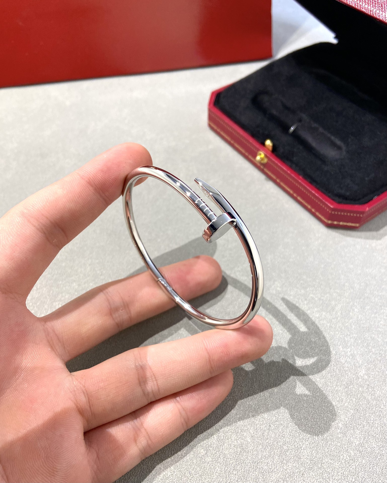 Cartier Smooth Juste un Clou Nail Bracelet - Original Replica Club