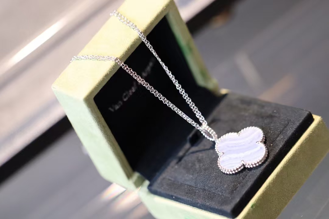 VCA Vintage Alhambra Pendant Necklace - Large - Original Replica Club