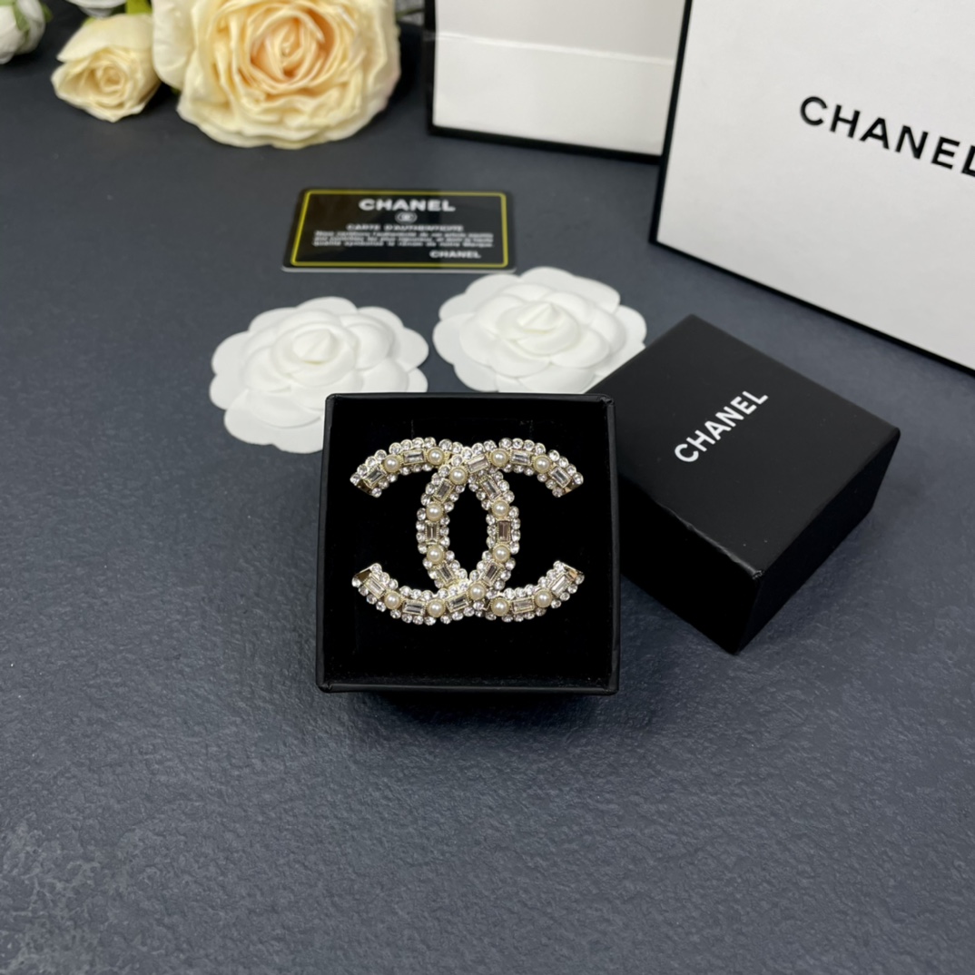 Chanel Vintage Pearl Rhinestone CC Brooch - Original Replica Club