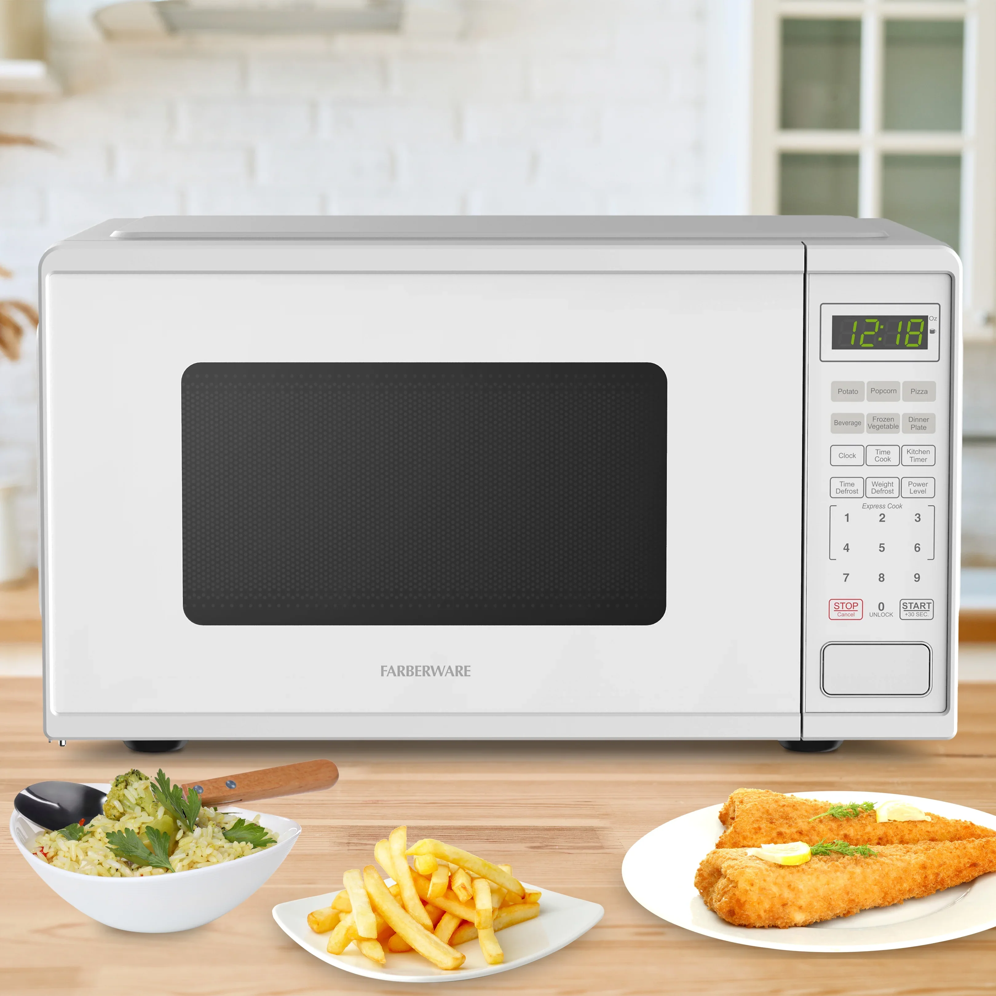Farberware FMGZ09BKA 0.9 Cu. Ft. Microwave Oven, 900W, Digital Control, LED Display, 6 Cooking Presets, Black
