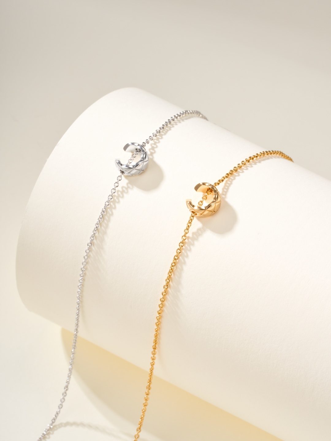 Chanel Coco Crush Chain Bracelet Dainty Jewelry - Original Replica Club