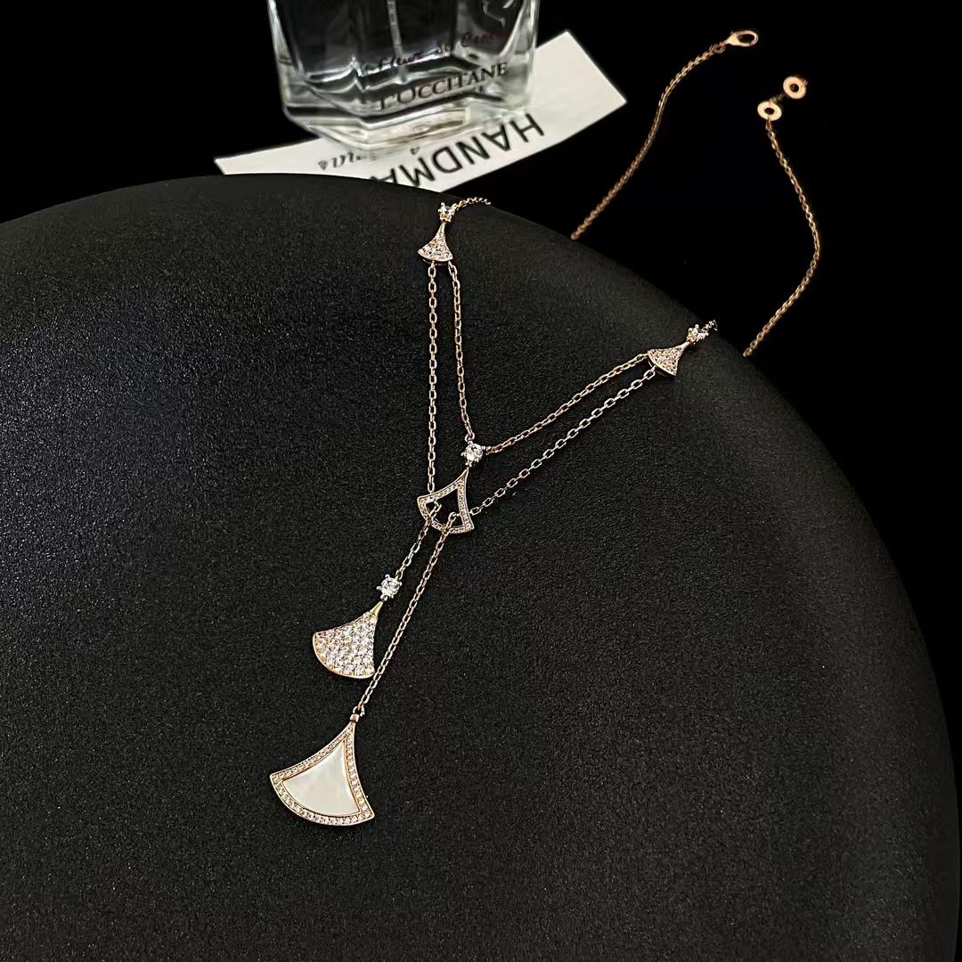 Bvlgari Divas' Dream Necklace - Original Replica Club
