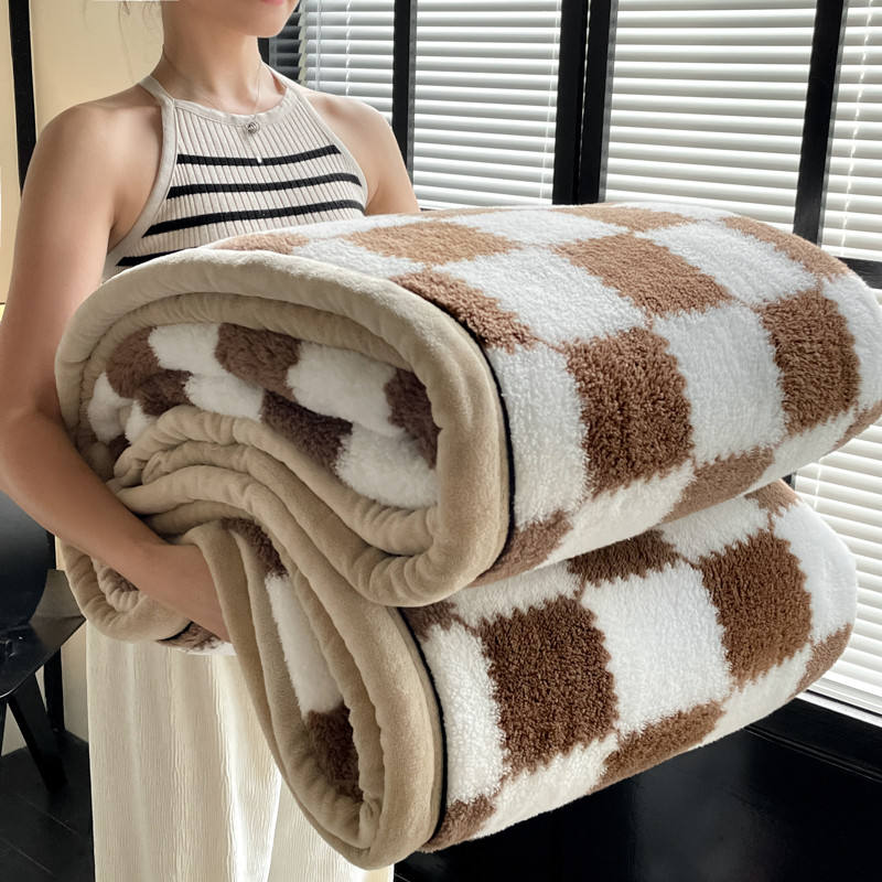Double Layer Flannel Blanket Checkered Print Thick Warm for Hotel Home