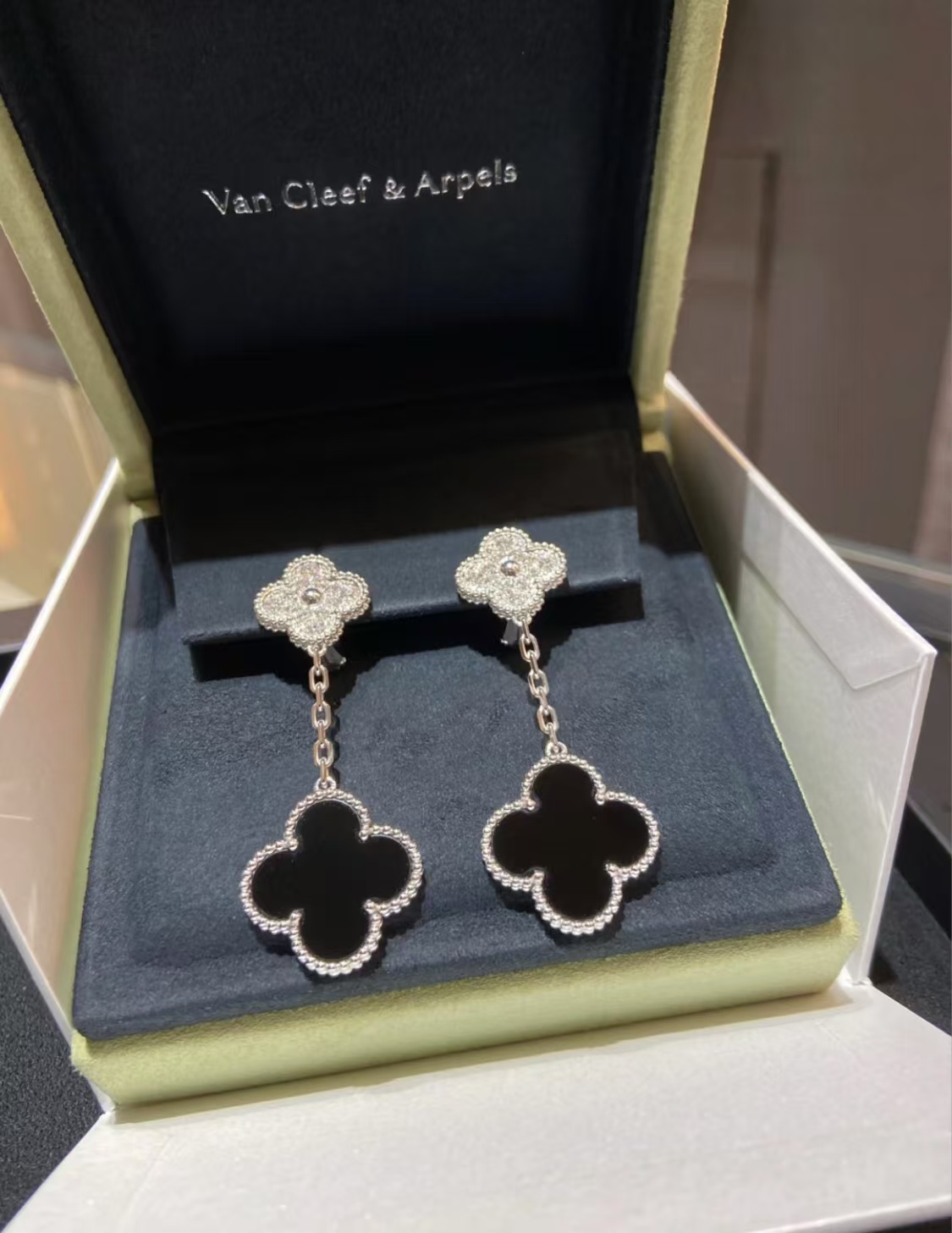 VCA Magic Alhambra Earrings, 2 Motifs - Original Replica Club