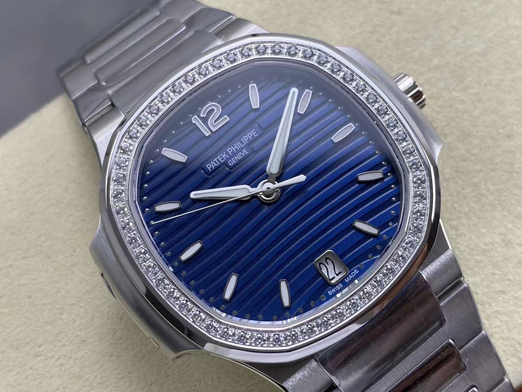 Swiss made Replica Patek Philippe Nautilus 7018