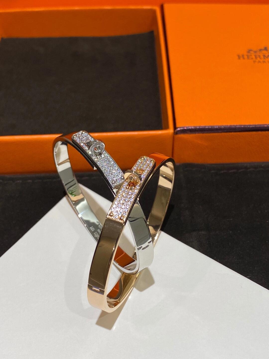Hermes Kelly Pave Bracelet Bangle - Original Replica Club
