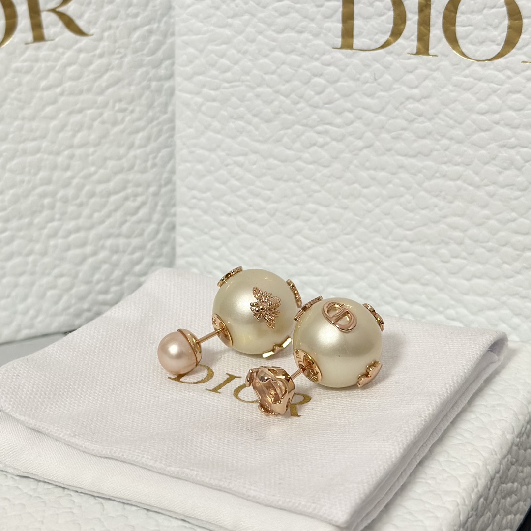 Dior New Two Pearls Stud Earrings - Original Replica Club