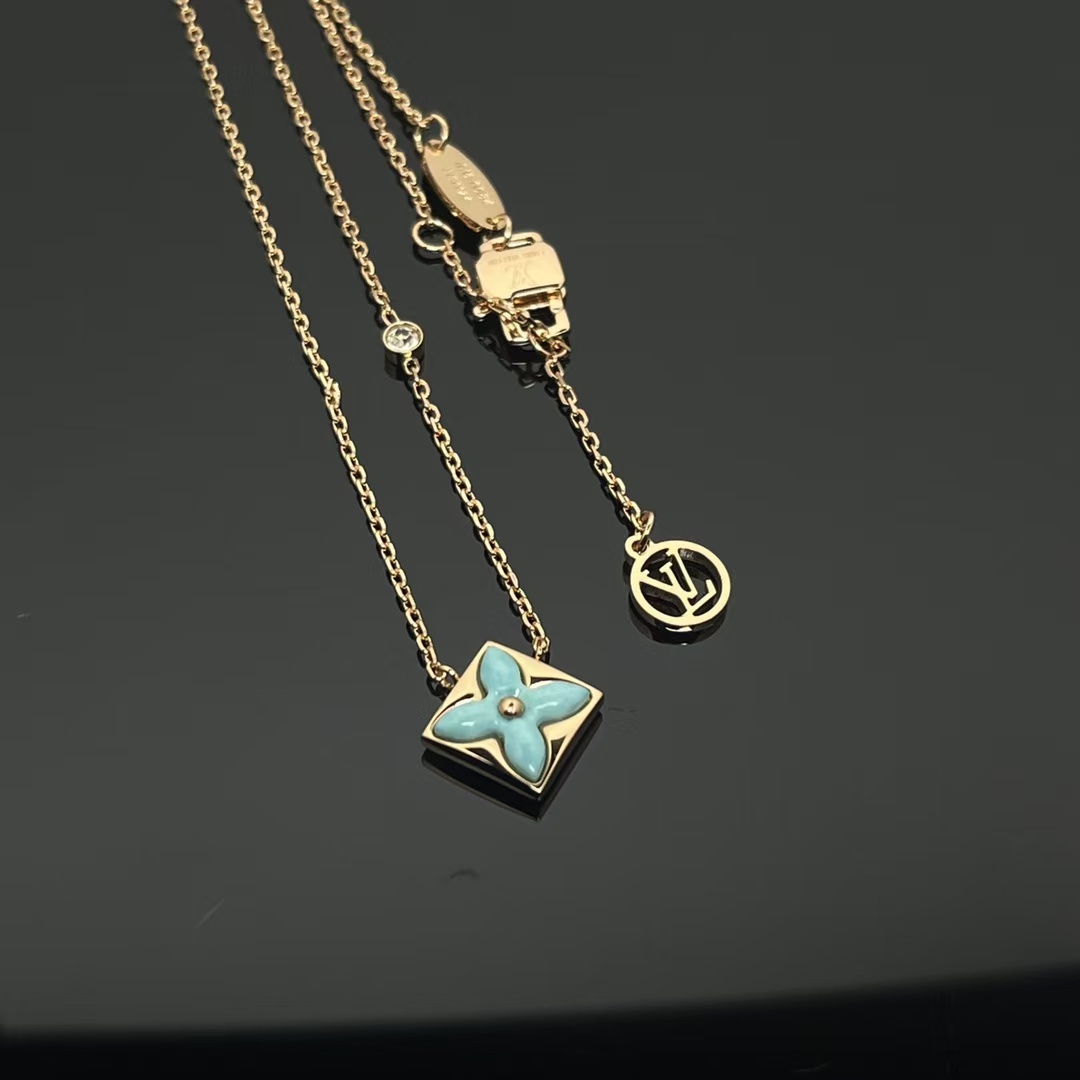Louis Vuitton Color Blossom BB Star Pendant Necklaces - Original Replica Club