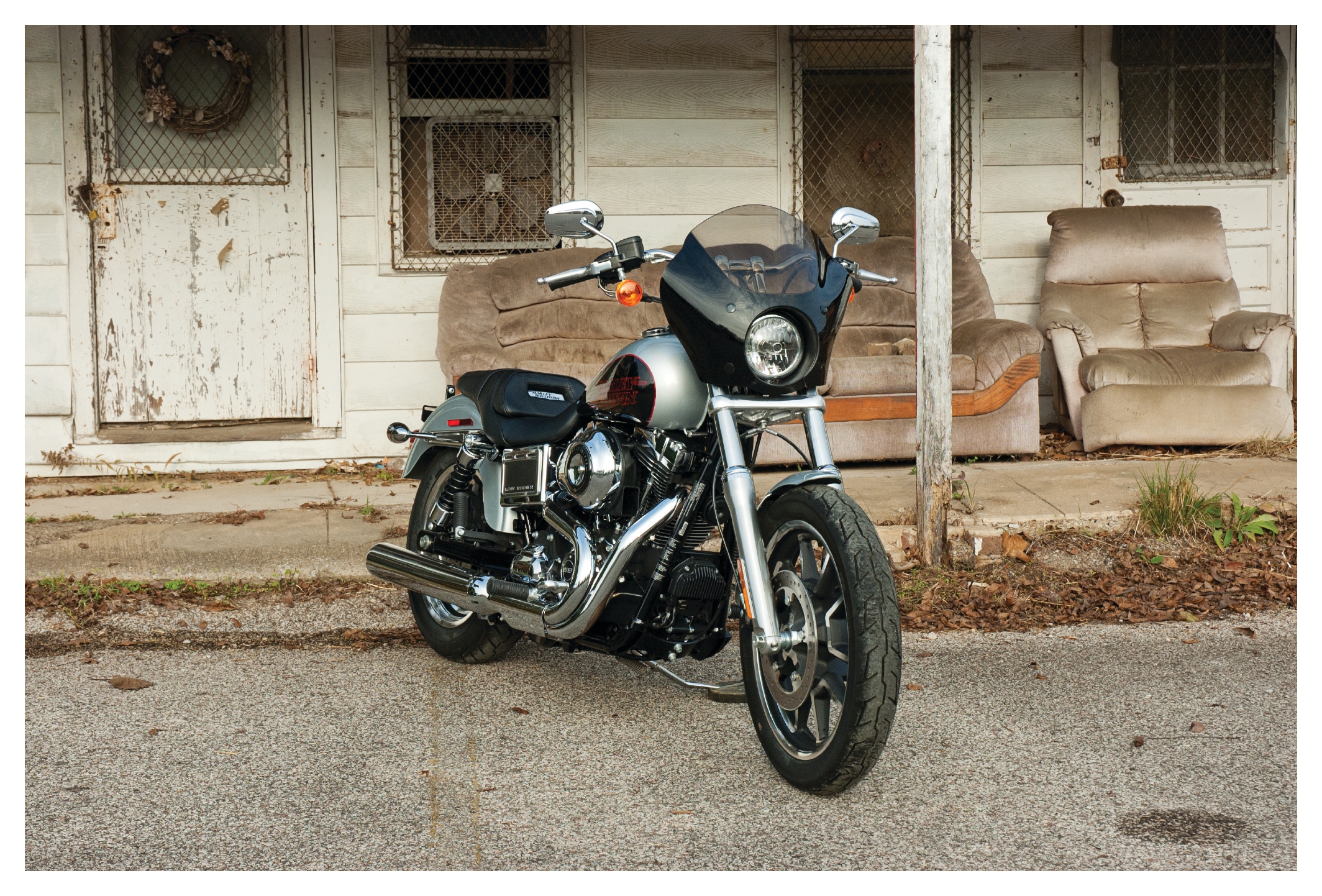 SportsBikeShop Memphis Shades Gauntlet Fairing For Harley / Indian