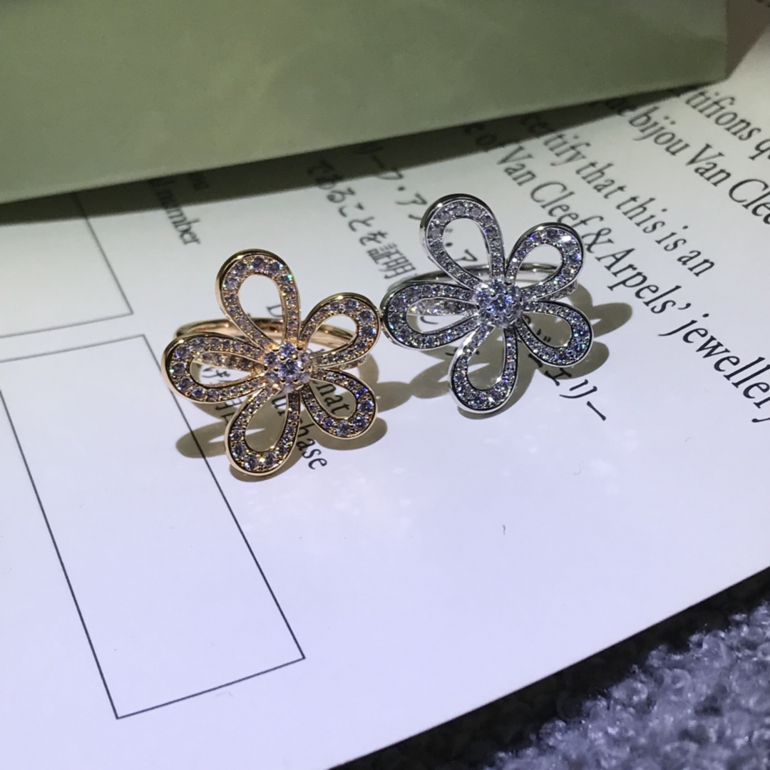 VCA Flowerlace Ring - Original Replica Club