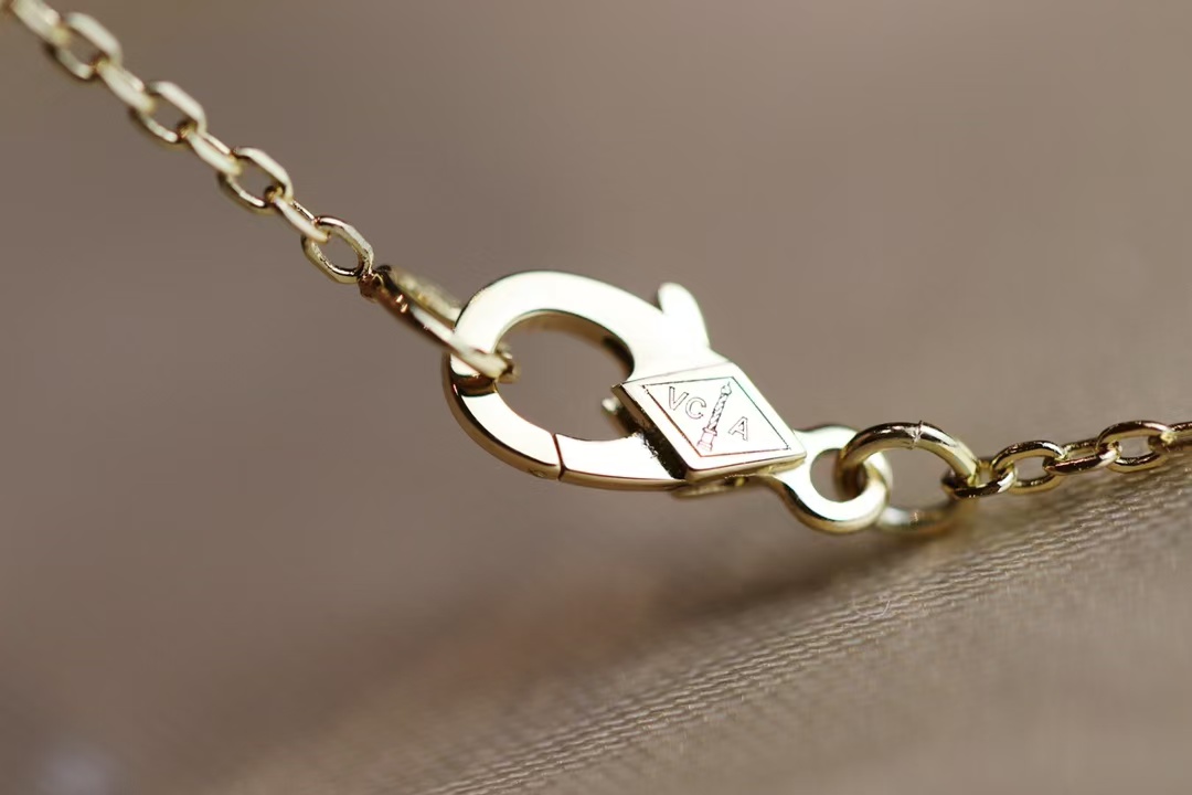 VCA Vintage Alhambra Pendant Necklace - Large - Original Replica Club