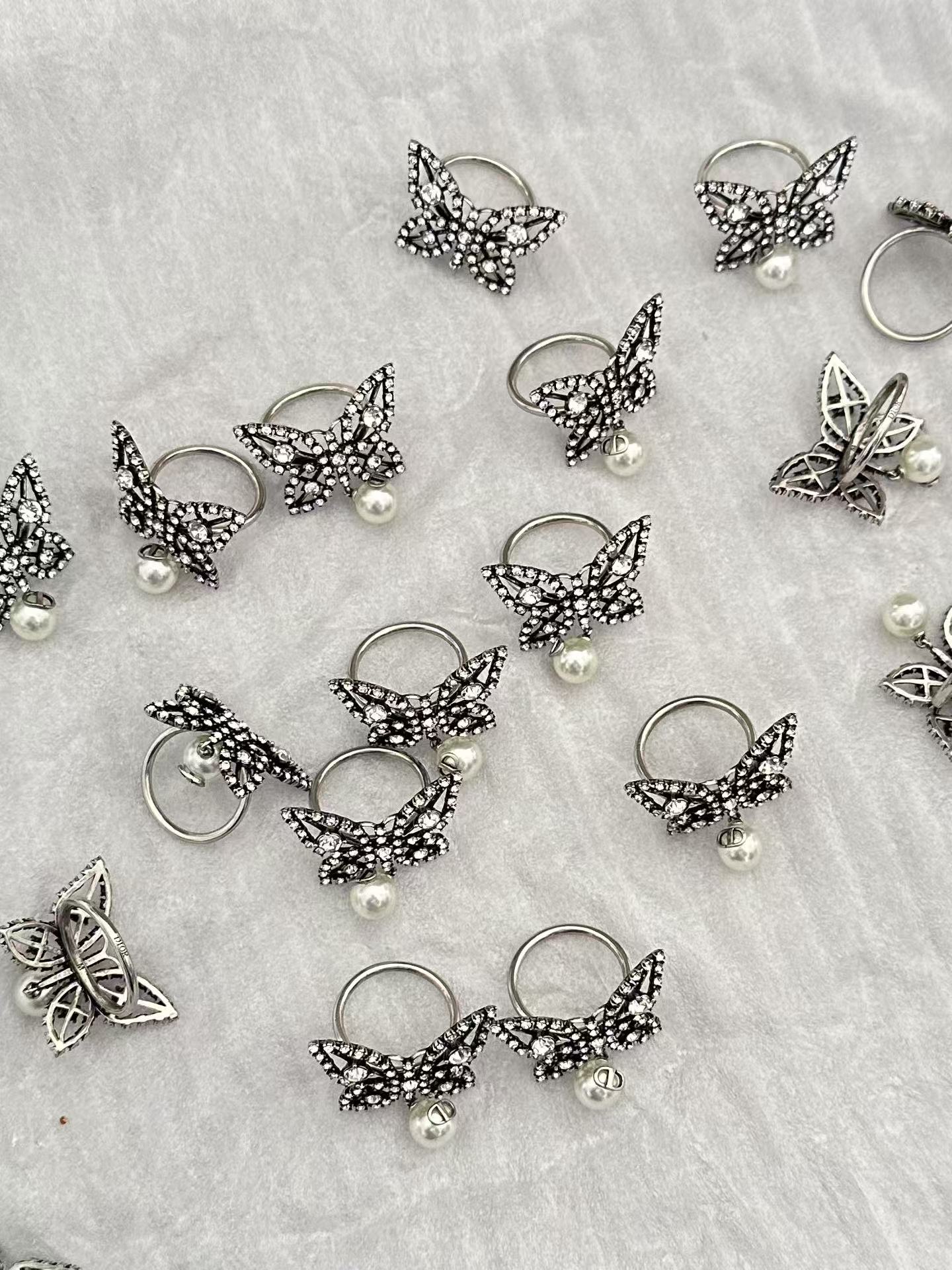 Dior Butterfly Pearl Dangle Ring - Original Replica Club