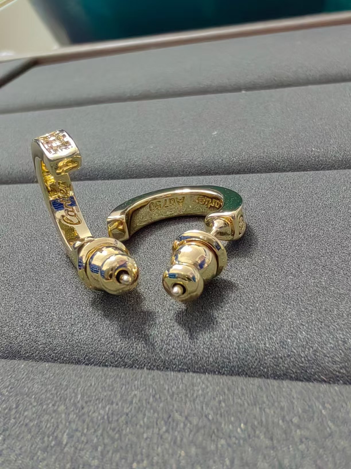 Cartier C Shape Earrings - Original Replica Club