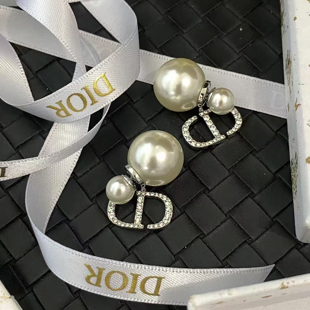 Dior Silver CD Pearl Earrings - Original Replica Club