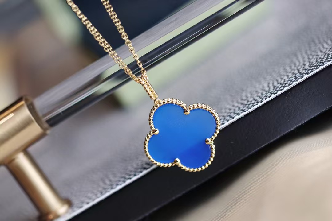 VCA Vintage Alhambra Pendant Necklace - Large - Original Replica Club