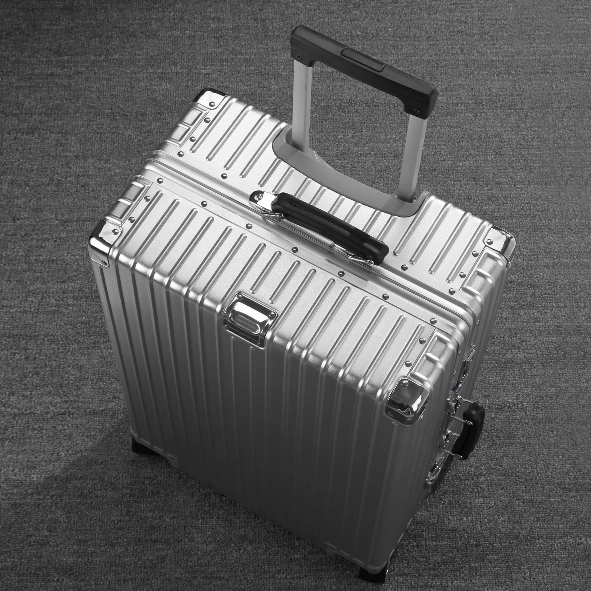 All Aluminum Magnesium Carry on Luggage Airline Approved, Hardside Carry on Suitcase with TSA Lock, Zipperless Luggage Checked Luggage Metal Rolling Luggage for Travel, Business - Image 2