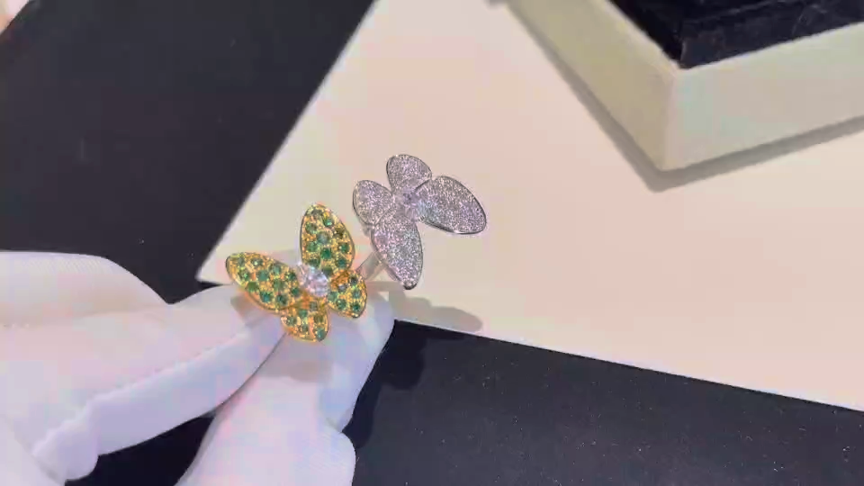 VCA Full Diamond Two Butterfly Between the Finger Ring - Original Replica Club