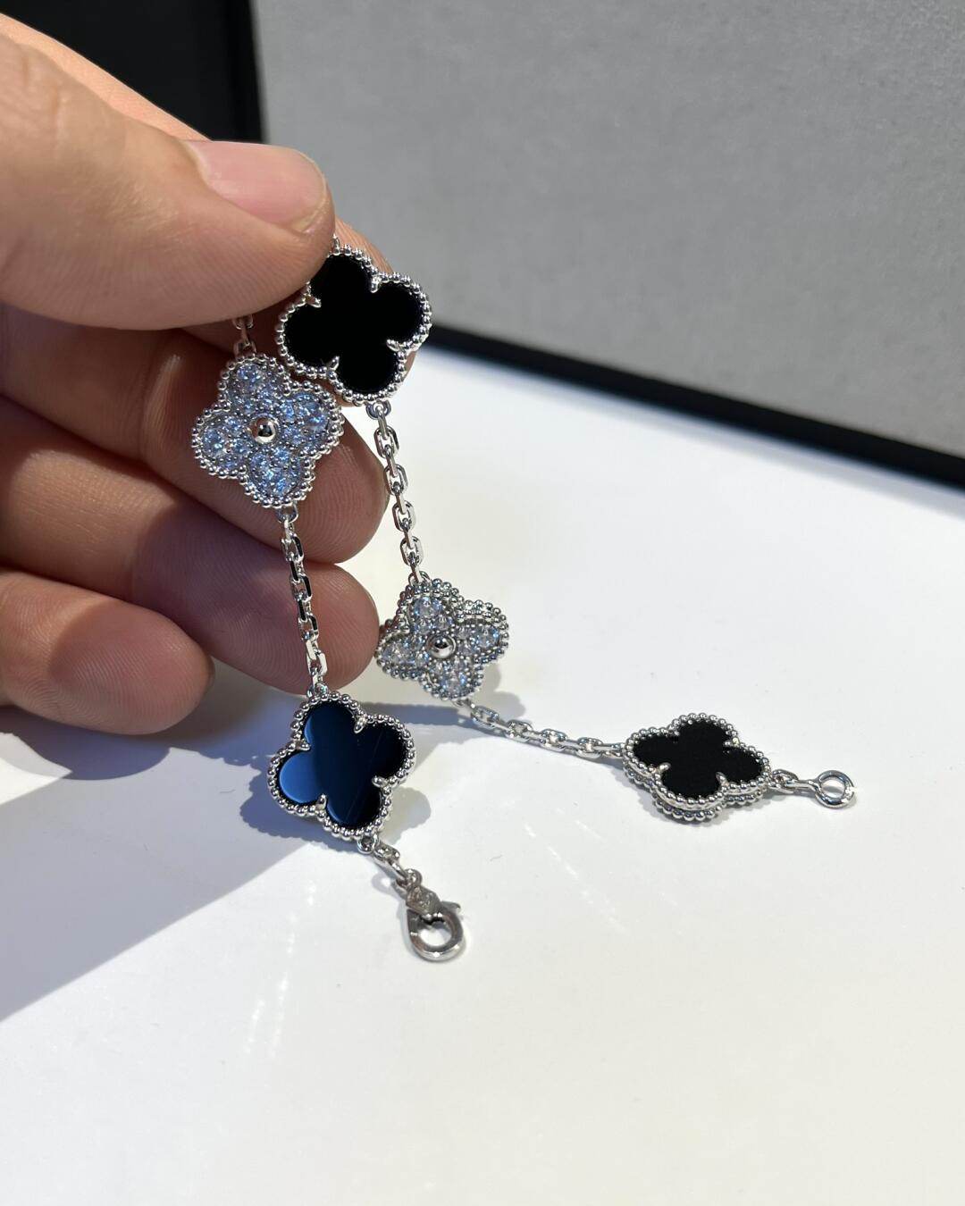 VCA Black Onyx and Diamond Vintage Alhambra Bracelet 5 Motifs - Original Replica Club