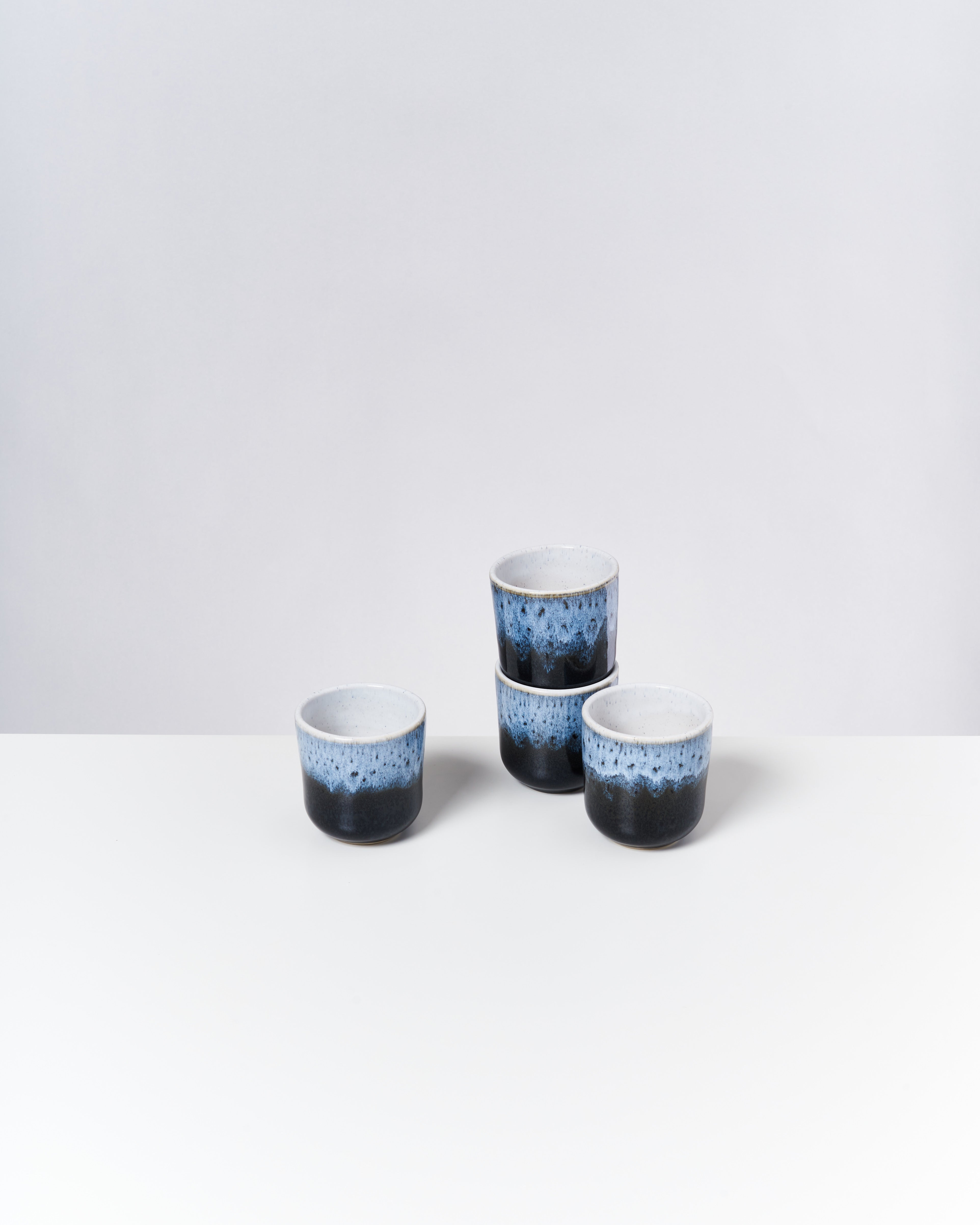 Alcachofra Becher klein schwarzblau 4er-Set