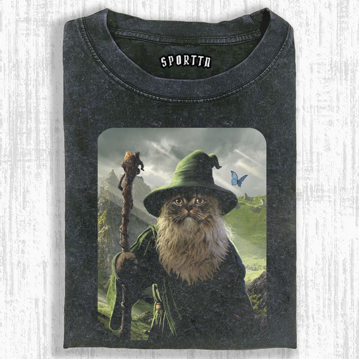 FANTASY WIZARD CAT THEMED T-SHIRT