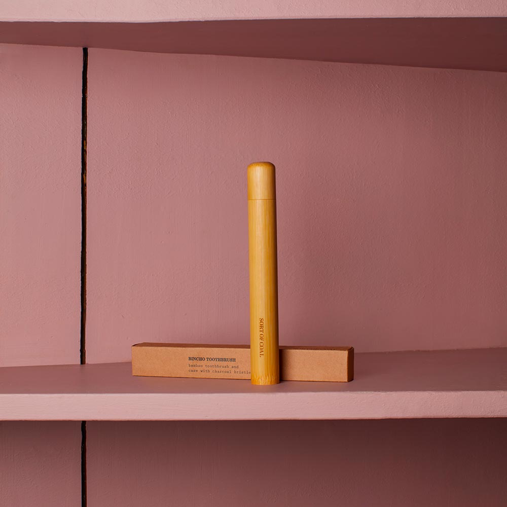 Brosse à dent avec étui en bamboo