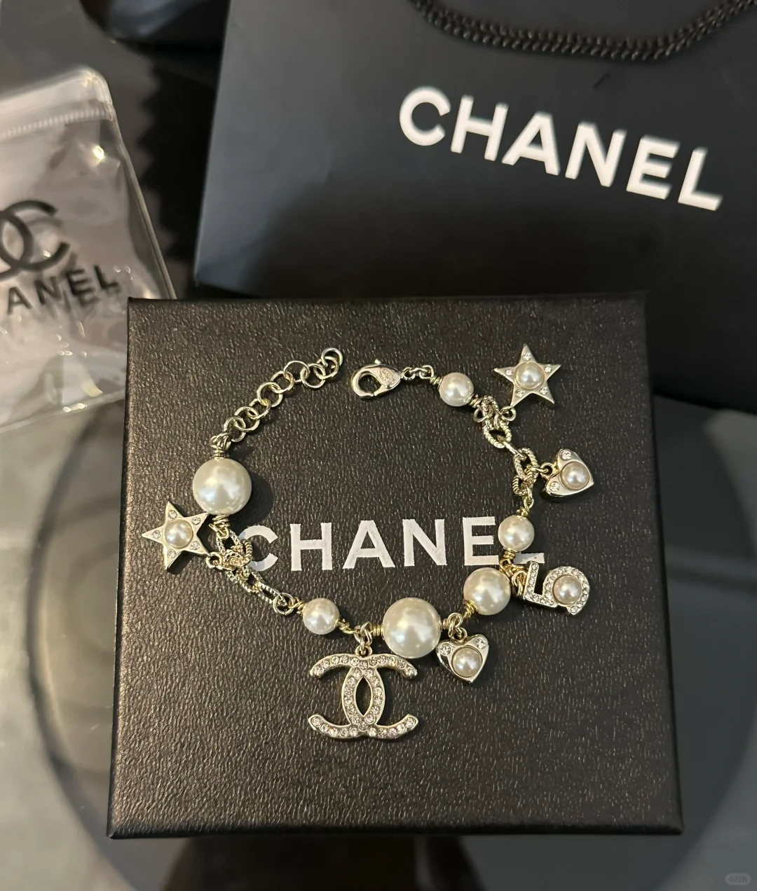 Chanel Heart Star NO.5 Pearl Bracelet - Original Replica Club