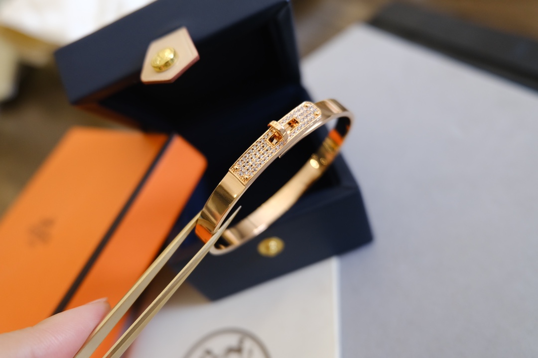 Hermes Kelly Pave Bracelet Bangle - Original Replica Club