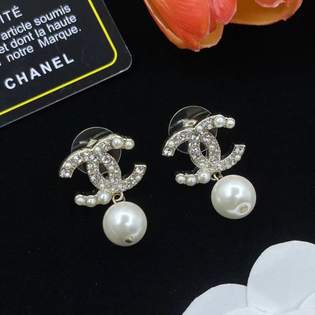 Chanel Prom Pearl Dangle Earrings - Original Replica Club