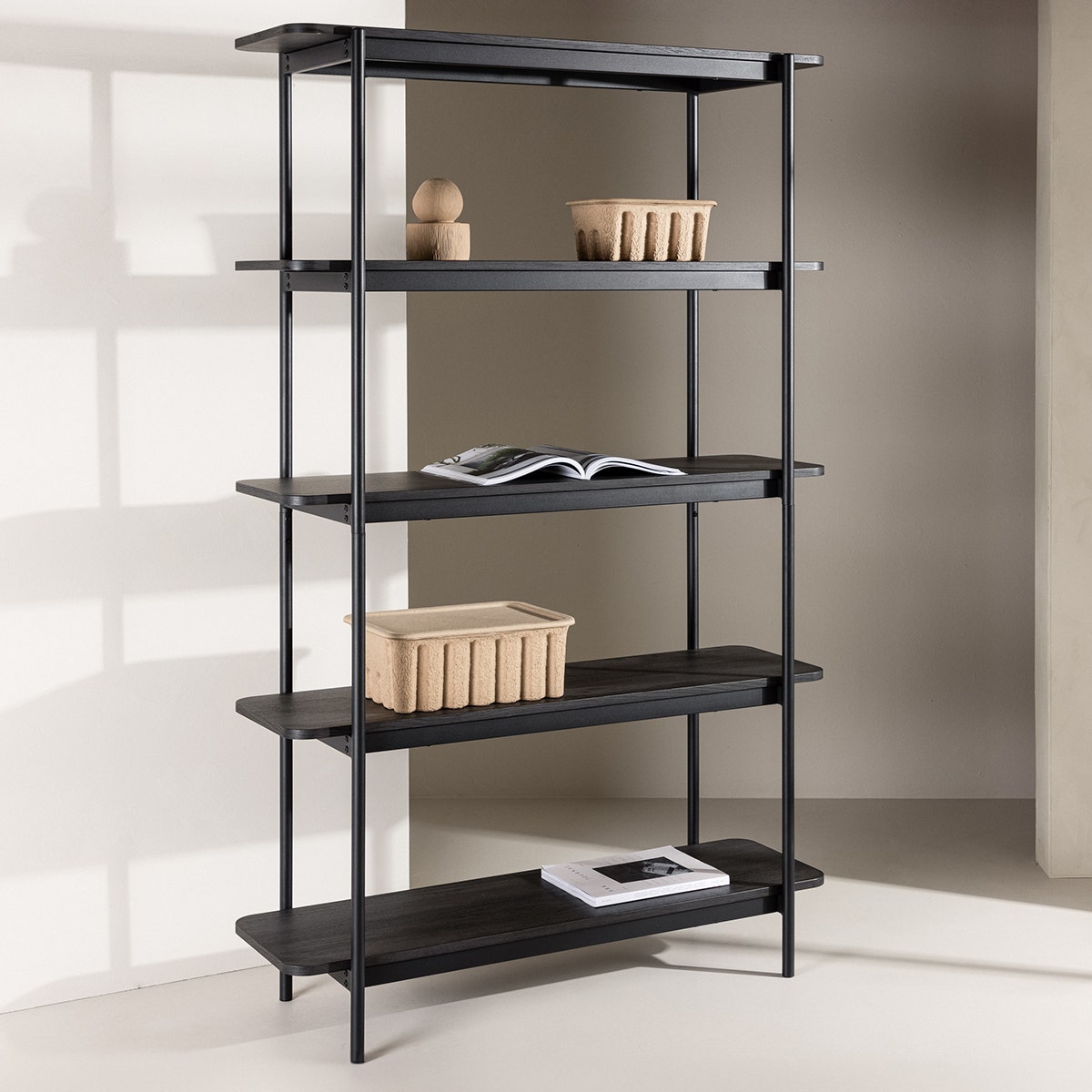 Nest living Werner Hoge Houten Boekenkast - B 120 cm - Zwart