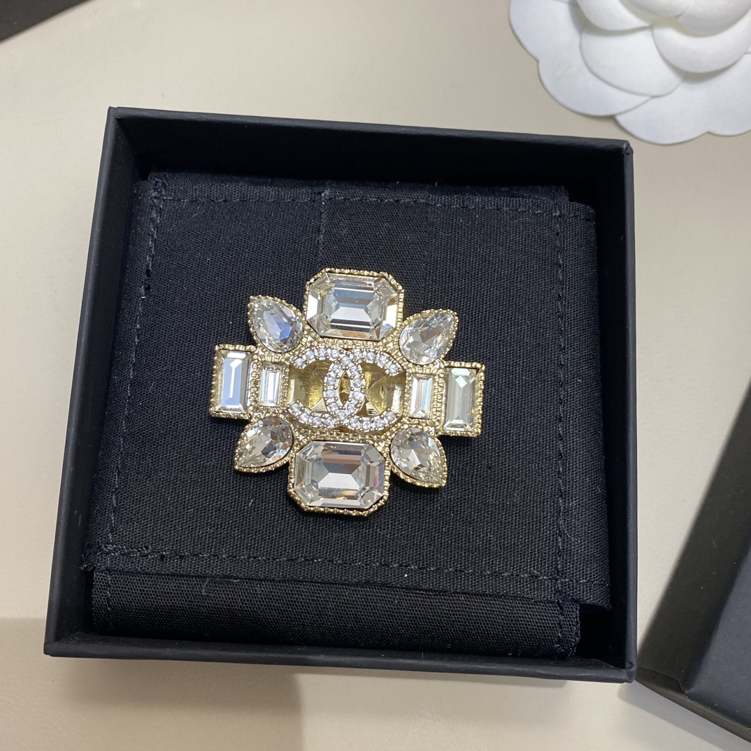 Chanel Luxury Rhinestone Flower Brooch - Original Replica Club