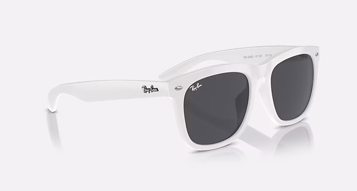 Ray-Ban RB4260D