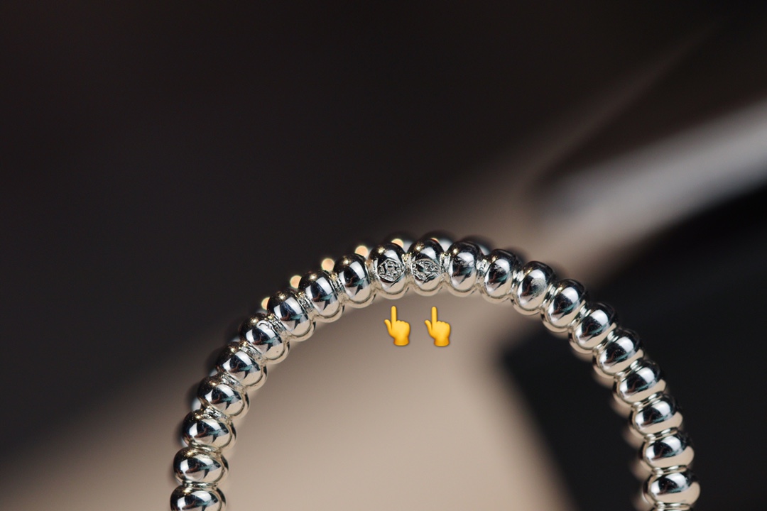 VCA Perlee Signature Ring - Original Replica Club