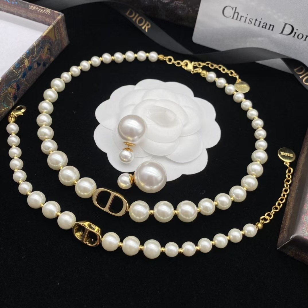 Dior CD Pendant Pearl Choker Necklace - Original Replica Club