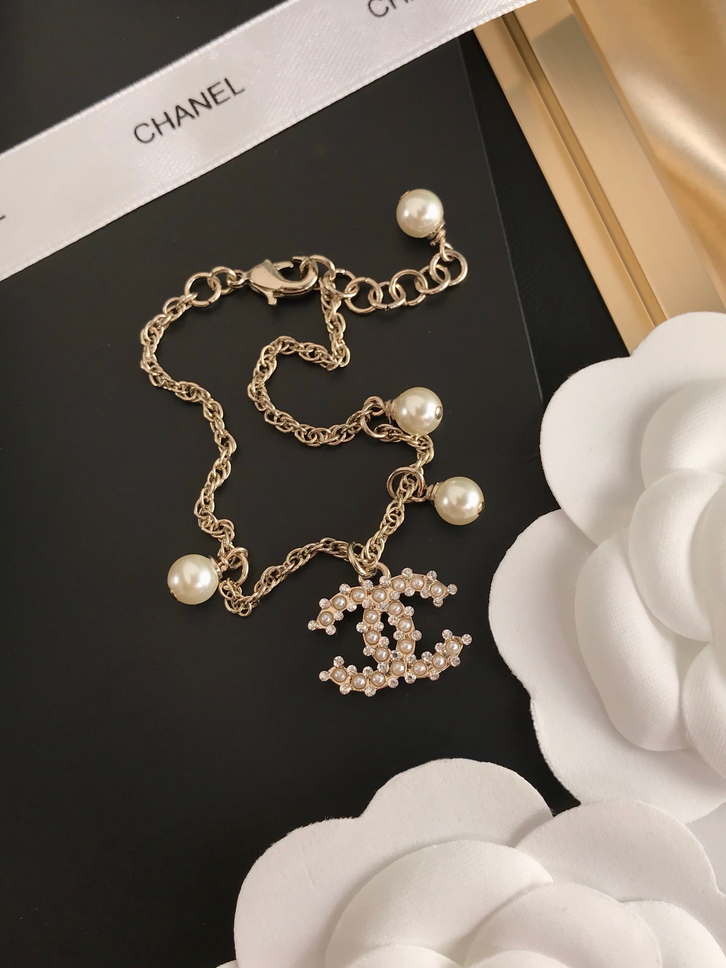 Chanel Pearls CC Charm Chain Bracelet - Original Replica Club