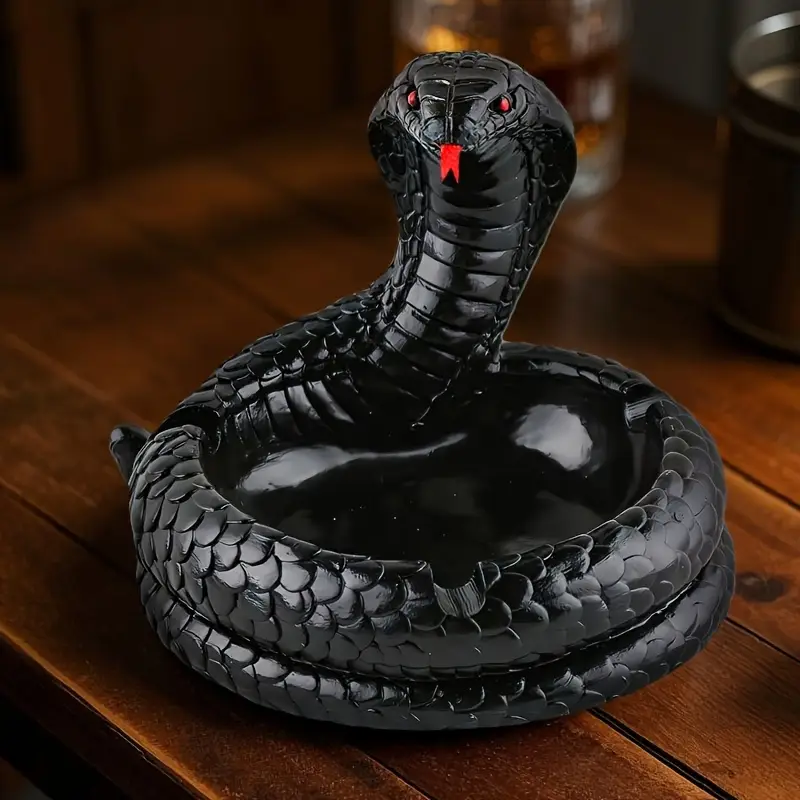 VenomTray™ - Cobra Snake Ashtray - Image 2 VenomTray™ - Cobra Snake Ashtray - Image 2