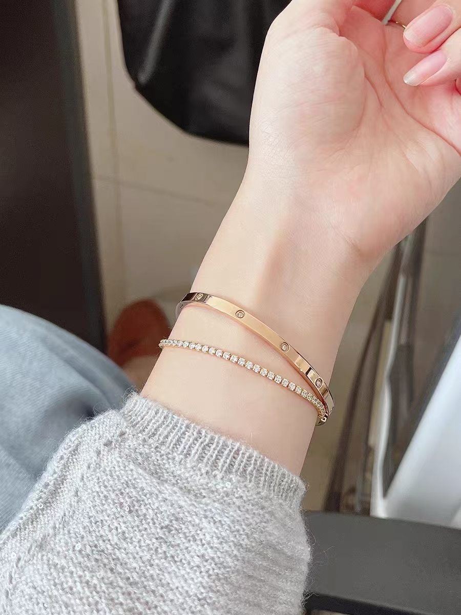 Cartier LOVE Bangle Bracelet - Original Replica Club