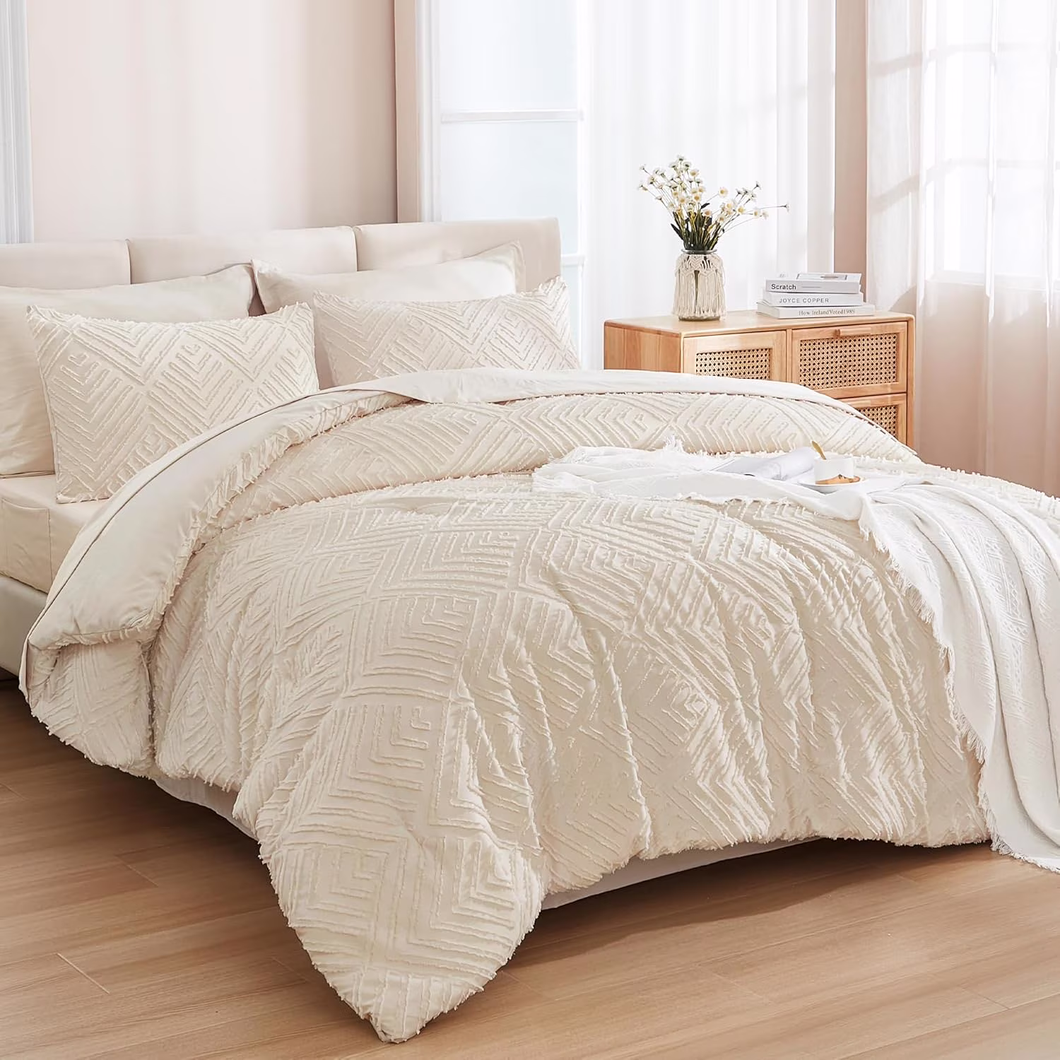 Queen Comforter Set 7 Piece Dark Emerald Green - Bed in a Bag Queen Boho Lightweight Fluffy Tufted Bedding Sets with Comforter, Sheets, Pillowcases & Shams - Image 10