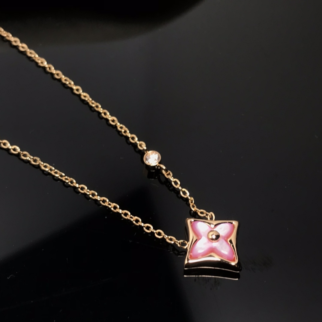 Louis Vuitton Pink Mother of Pearl Star Pendant Necklace in Rose Gold - Original Replica Club
