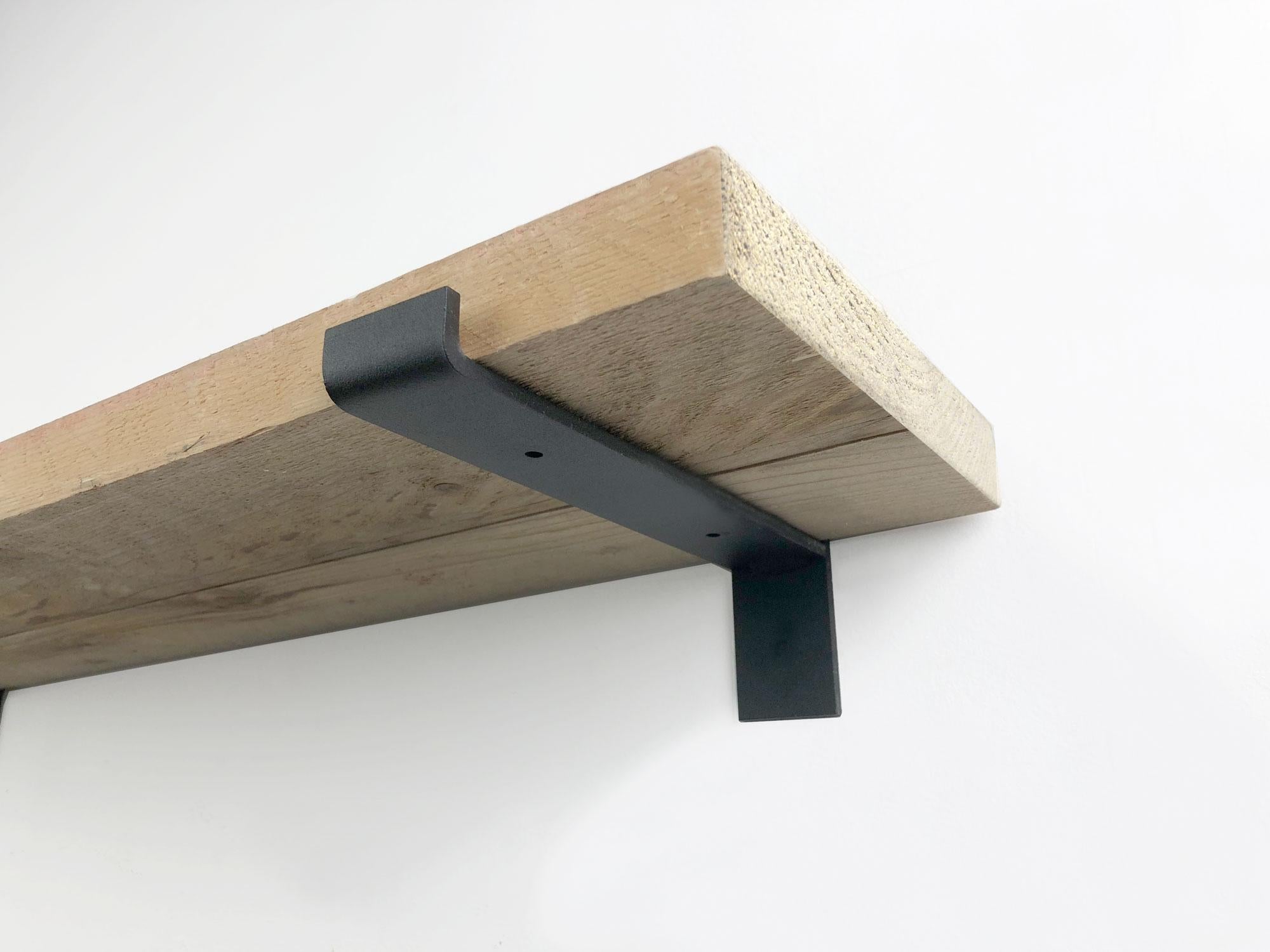 Woodbrothers Steigerhout wandplank 60x20cm + zwarte dragers