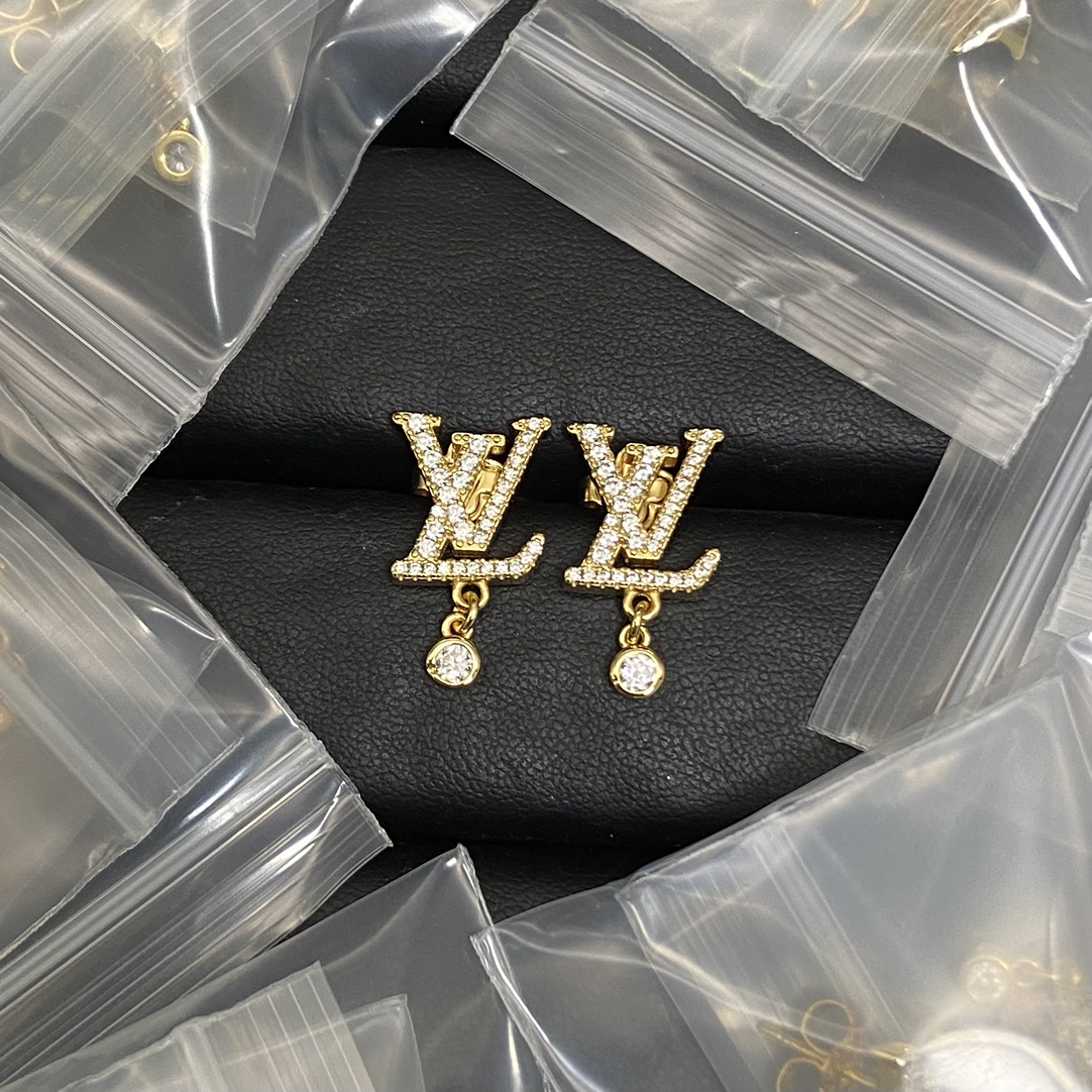 Louis Vuitton Diamond Dangle Earrings - Original Replica Club