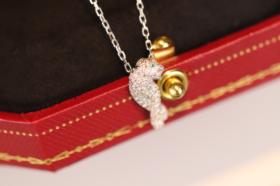 Cartier Full Diamond Paved Silver Leopard Panthère de Necklace - Original Replica Club