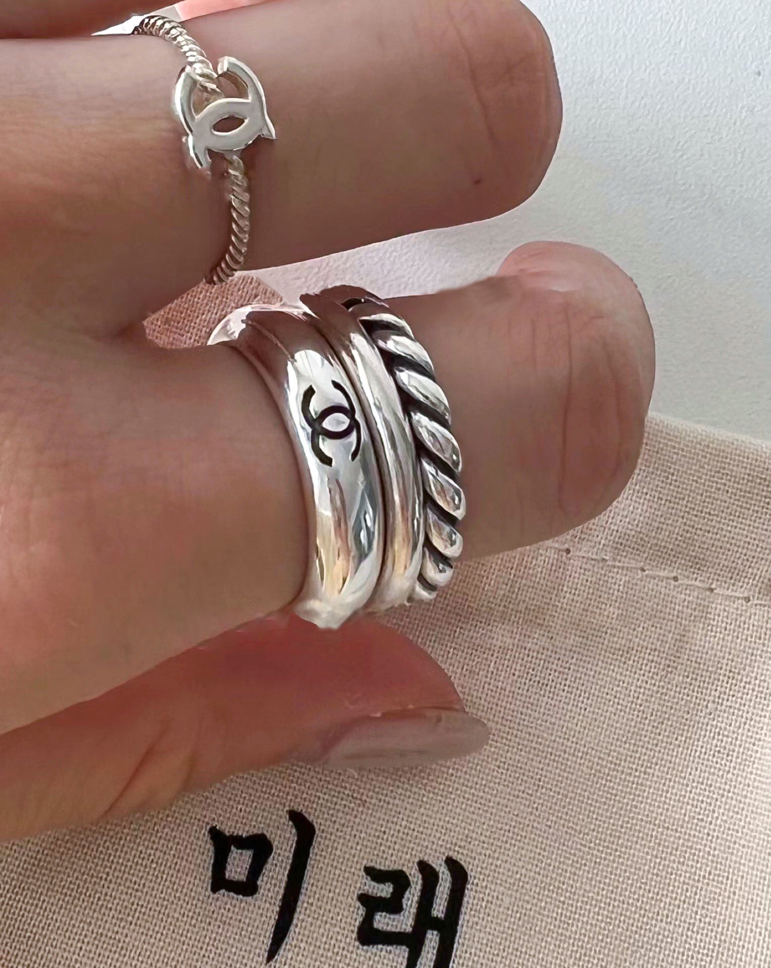 Chanel Minimalist and Elegant Silver Ring - Original Replica Club