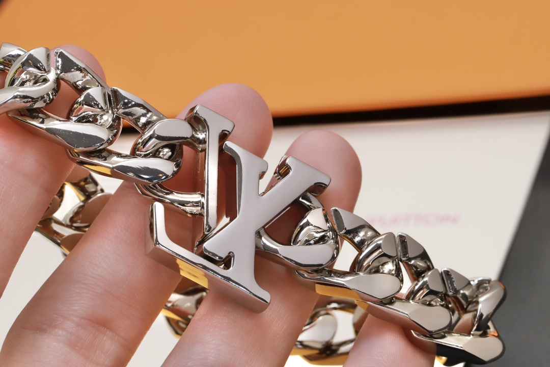 Louis Vuitton Silver Chunky Cuban Chain Blue LV Men's Bracelet - Original Replica Club