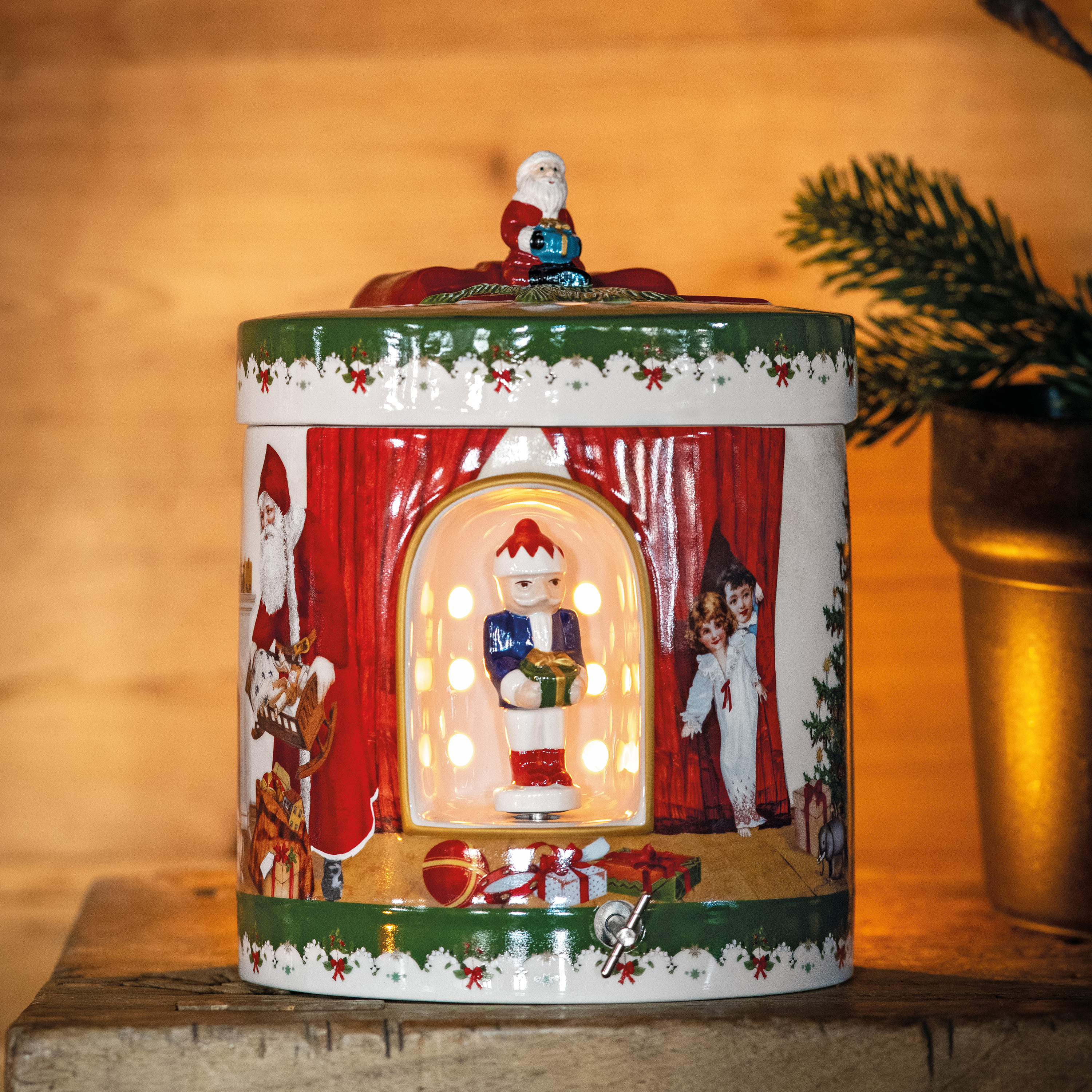 Villeroy & Boch Christmas Toy's Christmas music box