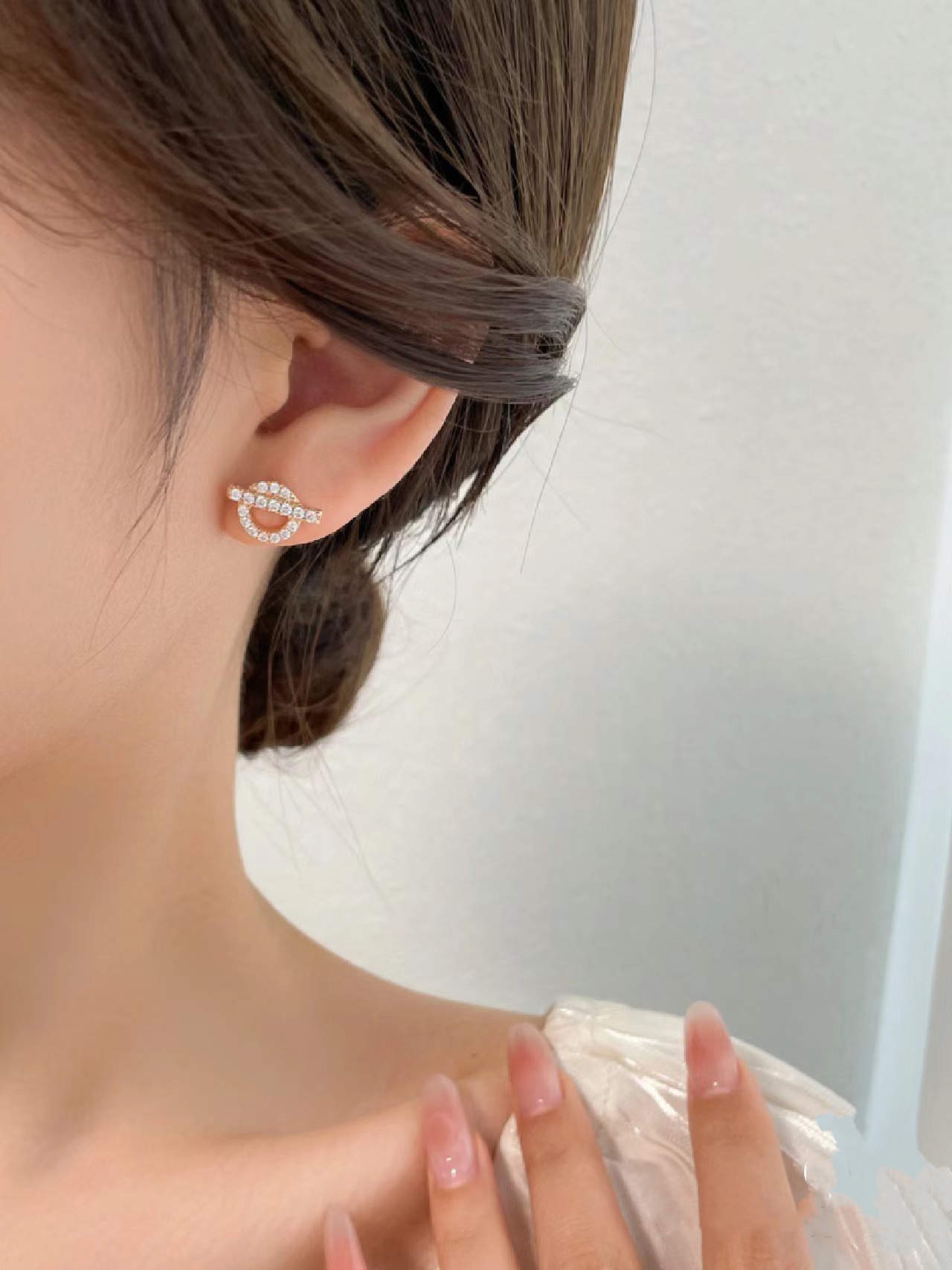 Hermes Diamond Paved Q Stud Earrings - Original Replica Club