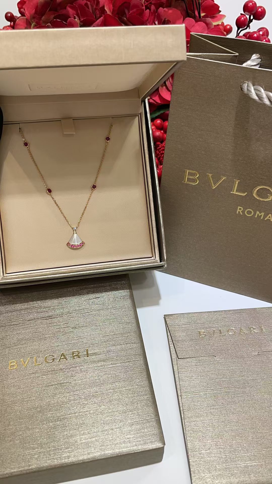 Bvlgari Divas' Dream Necklace - Original Replica Club