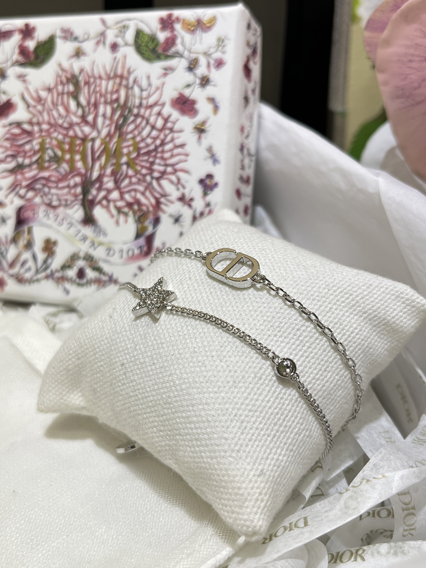 Dior Two Layered Chain with Star Charm Bracelet - Original Replica Club