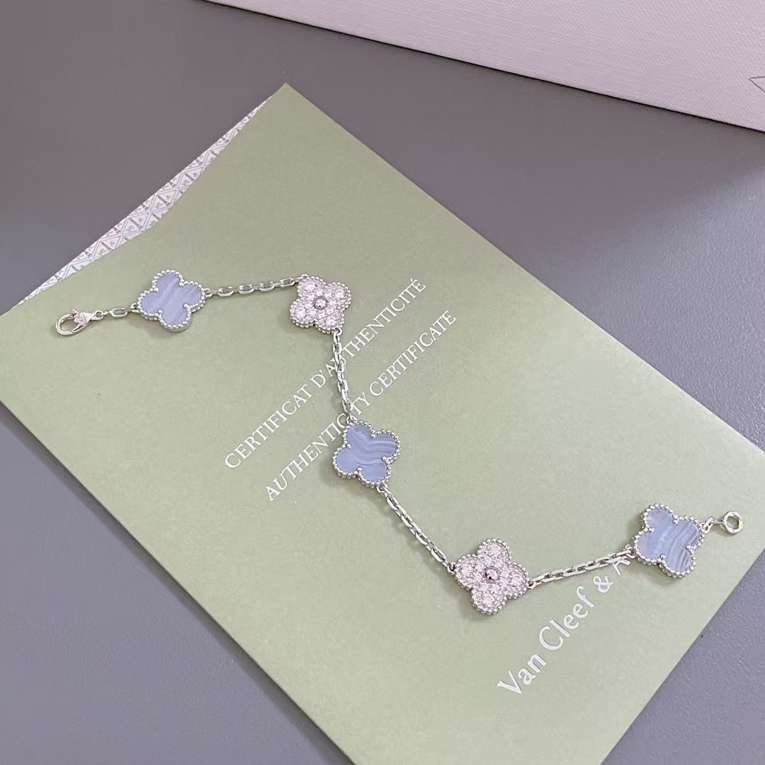 VCA Diamond and Chalcedony Vintage Alhambra Bracelet 5 Motifs - Original Replica Club