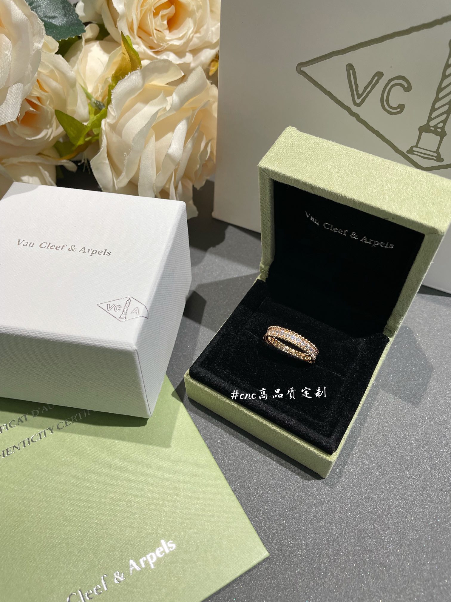 VCA Perlee Diamonds Ring, 1 Row - Original Replica Club